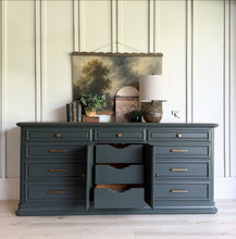 Load image into Gallery viewer, Ethan Allen Dresser